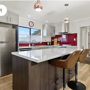 Aroha Nui Holiday home